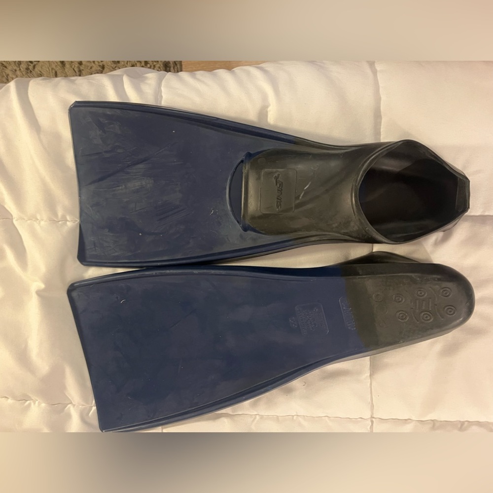 speedo fins